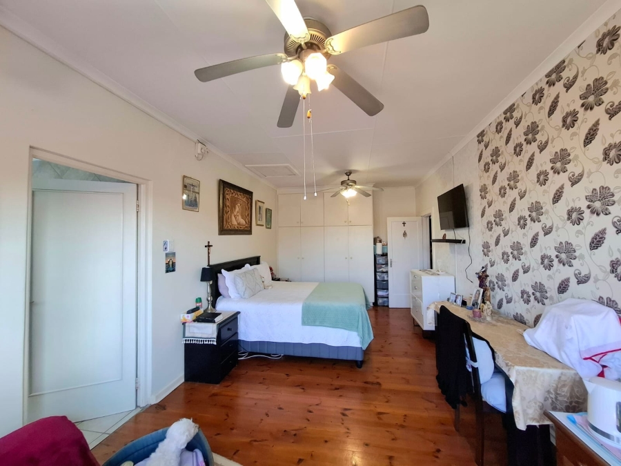 7 Bedroom Property for Sale in Gonubie Eastern Cape